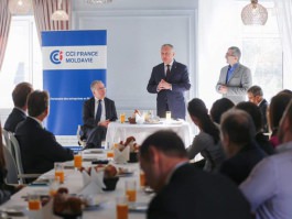Игорь Додон провел встречу с членами Торгово-промышленной палаты Франция-Молдова 