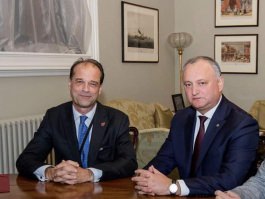 Президент Республики Молдова провел встречу с государственным министром по вопросам международной торговли Великобритании