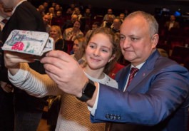 Igor Dodon had a meeting with Moldovan diaspora in Saint Petersburg