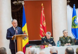 Президент страны принял участие в заседании Республиканского совета Союза офицеров РМ