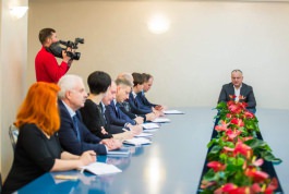 Глава государства провел очередное аппаратное совещание с участием советников и руководителей управлений Администрации ПРМ