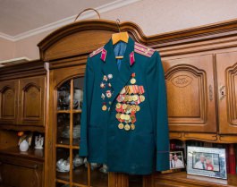 Șeful statului a conferit ”Ordinul Republicii” unui veteran care a împlinit 100 de ani 