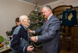 Глава государства вручил «Орден Республики» 100-летнему ветерану Великой Отечественной войны 