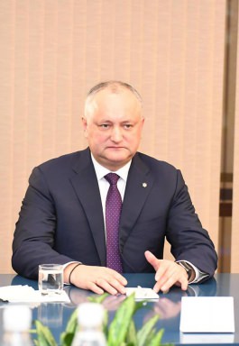 Президент Молдовы встретился с министром иностранных дел Венгрии 
