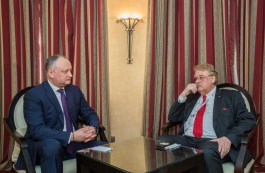 Президент страны провел встречу с Эльмаром Броком, депутат Европейского парламента