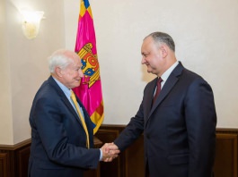 Президент Республики Молдова провел встречу с миссией американских наблюдателей