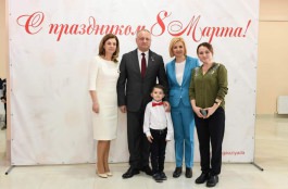 Президентская чета поздравила женщин Гагаузии с 8 Марта