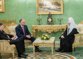 Президент Республики Молдова провел встречу со Святейшим Патриархом Московским и всея Руси