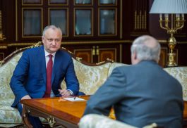 Președintele Republicii Moldova a avut o întrevedere cu Alexandr Lukașenko