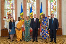 Președintele Republicii Moldova a primit scrisorile de acreditare din partea a patru ambasadori agreați