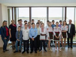 Un grup de elevi din orașul Bender au vizitat Președinția
