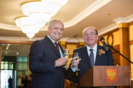 Президент посетил торжественный прием в Посольстве Российской Федерации в Республике Молдова