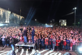 Игорь Додон принял участие в концерте, приуроченном ко Дню Победы