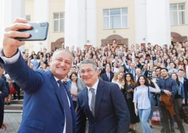 Игорь Додон провел встречу со студентами Башкирского государственного университета