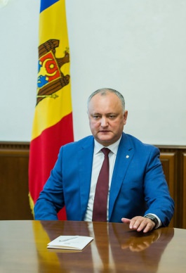 Президент Республики Молдова провел встречу с европейским комиссаром по вопросам расширения и политики добрососедства