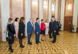 Президент Республики Молдова принял верительные грамоты пяти иностранных послов