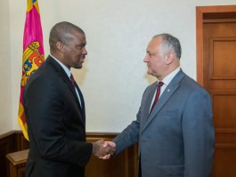 Președintele Igor Dodon a avut o întrevedere cu Ambasadorul Dereck J. Hogan