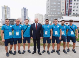 Șeful statului s-a întîlnit la Minsk cu echipa națională olimpică a Republicii Moldova