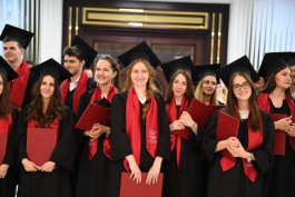 More than 250 graduates from all over the country received "Diploma of Honor" of the President of the Republic of Moldova