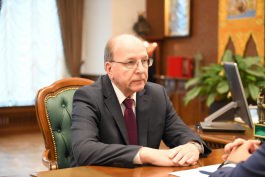 Igor Dodon had a working meeting with Oleg Vasnetsov