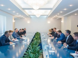 Президент Республики Молдова провел встречу с министром иностранных дел Польской Республики