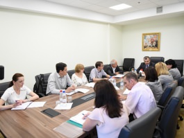 Consilierii prezidențiali, Ion Chicu și Viorica Dumbrăveanu, au inițiat consultări cu partenerii de dialog social
