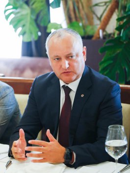 Президент Игорь Додон провел встречу с представителями Ассоциации иностранных инвесторов Молдовы
