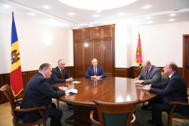 Президент Игорь Додон провел встречу с Послом Олегом Васнецовым