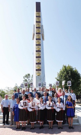 Șeful statului a participat la ceremonia de deschidere a Complexului Memorial al Eroilor din satul Răscăieți