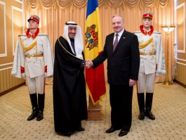 Moldovan president receives accreditation letters from Qatari ambassador