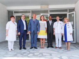 Cuplul prezidențial a donat Spitalului „V. Ignatenco” echipament medical