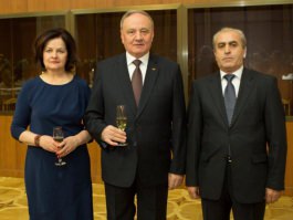 Președintele Republicii Moldova, Nicolae Timofti, a oferit o recepție pentru corpul diplomatic acreditat la Chișinău