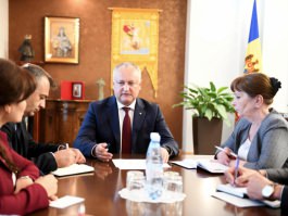 Президент провел рабочее заседание по организации второго Молдавско-российского экономического форума