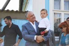 Șeful statului a vizitat un cuplu longeviv și o familie cu mulți copii din raionul Cimișlia