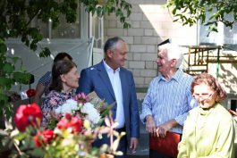 Șeful statului a vizitat un cuplu longeviv și o familie cu mulți copii din raionul Cimișlia
