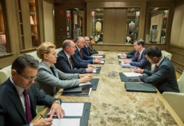 Президент Республики Молдова провел встречу с заместителем государственного секретаря США по политическим вопросам