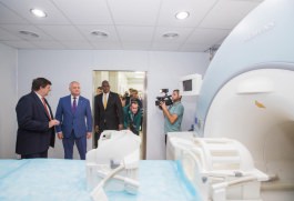 Igor Dodon a participat la inaugurarea Centrului Diagnostic de Rezonanță Magnetică Nucleară din Chișinău