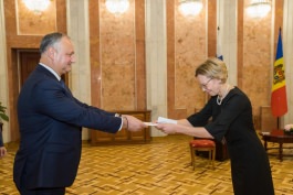 Президент Республики Молдова принял верительные грамоты от четырех назначенных послов