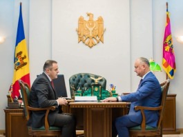 Глава государства провел встречу с Председателем Административного совета АО «Молдовагаз»