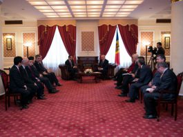 Президент Николае Тимофти встретился с премьер-министром Румынии Виктором Понтой