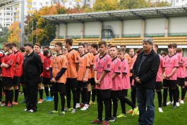 Игорь Додон дал старт первому Кубку Президента по футболу среди детей