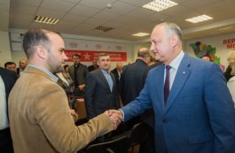 Игорь Додон принял участие в заседании парламентской фракции ПСРМ