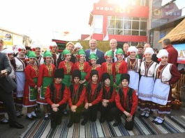 Igor Dodon a participat la Festivalul Vinului „Gagauz şarap yortusu”