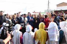 Игорь Додон принял участие в Фестивале гагаузского вина „Gagauz şarap yortusu”