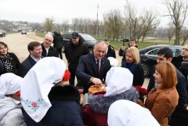 Igor Dodon a vizitat colholzul „Pobeda” din satul Copceac, UTA Găgăuzia și a participat la sărbătoarea dedicată agricultorilor din Taraclia