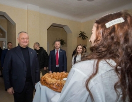 Igor Dodon a vizitat două instituții de învățămînt din municipiul Bălți