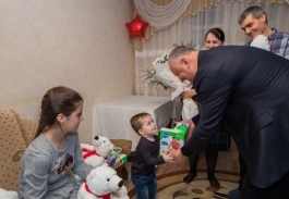 Șeful statului a vizitat un cuplu longeviv și o familie cu mulți copii din orașul Bălți