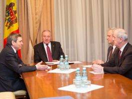 Președintele Nicolae Timofti a semnat decretele de numire în funcție a patru magistrați