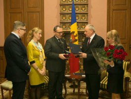 Генеральный директор по внутренним делам Европейской комиссии награжден орденом «Ordinul de Onoare»