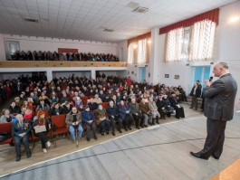 Президент провел встречу с жителями Дубоссарского района
